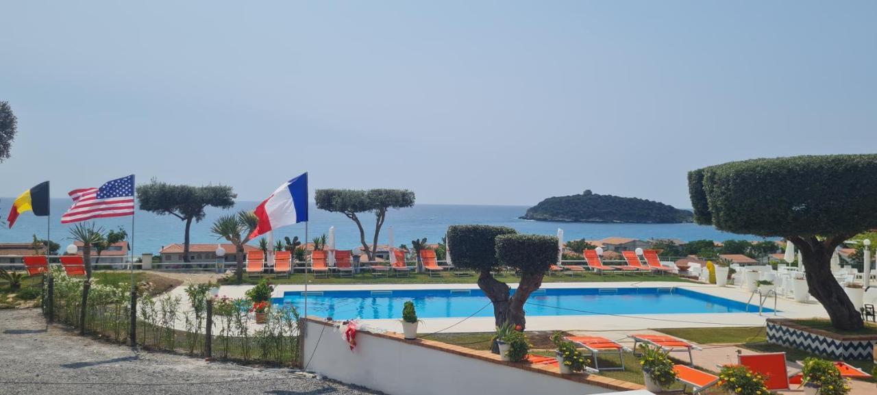 Hotel Cristina ディアマンテ エクステリア 写真