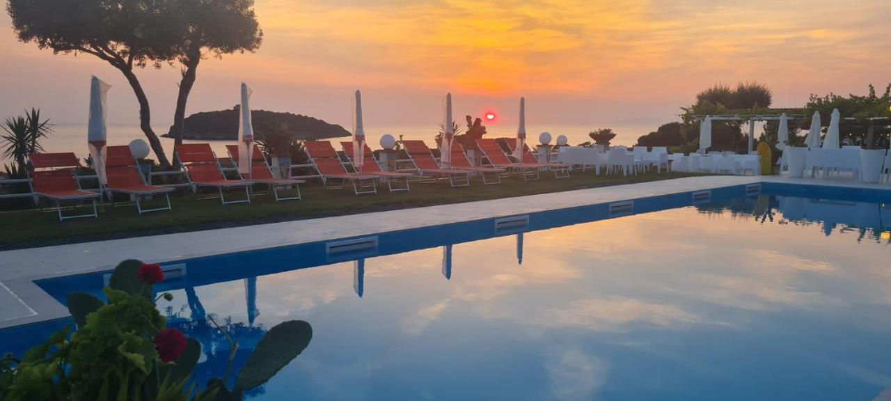 Hotel Cristina ディアマンテ エクステリア 写真