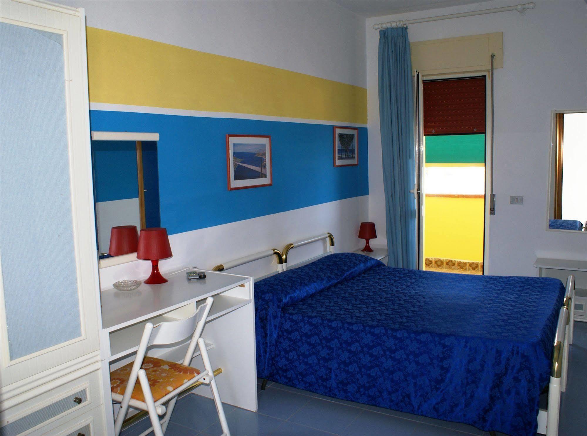 Hotel Cristina ディアマンテ エクステリア 写真